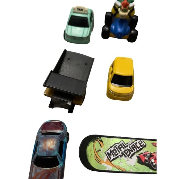 Mixed Lot of 12 Toy Vehicles Hot Wheels Disney Pixar Cars & More - Picture 9 of 11